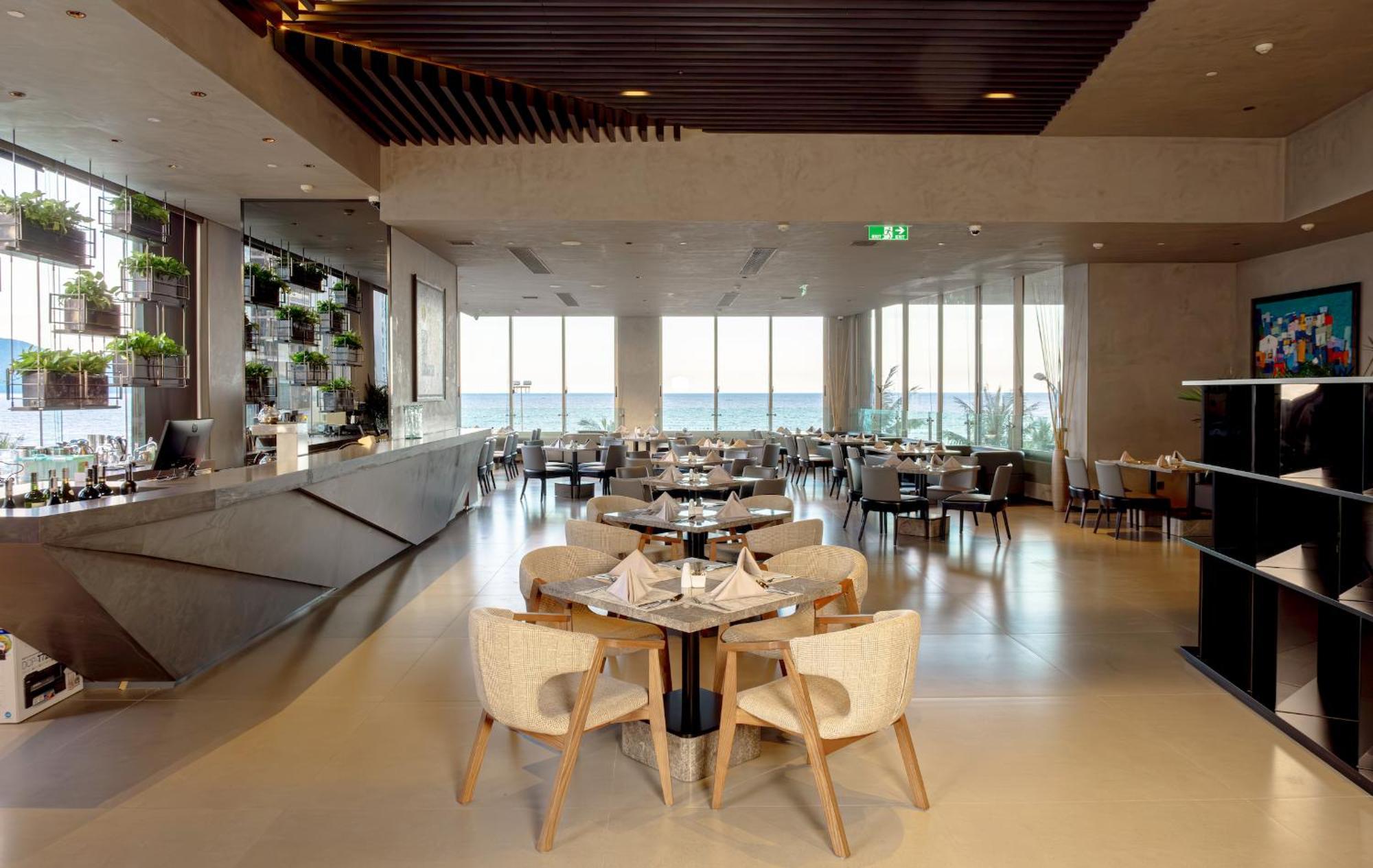 M Hotel Danang 外观 照片 The restaurant