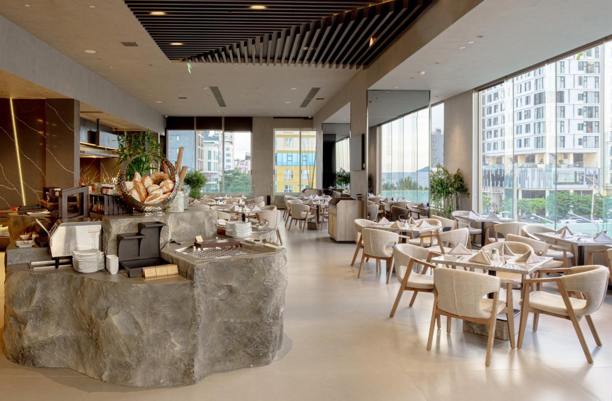 M Hotel Danang 外观 照片 The restaurant