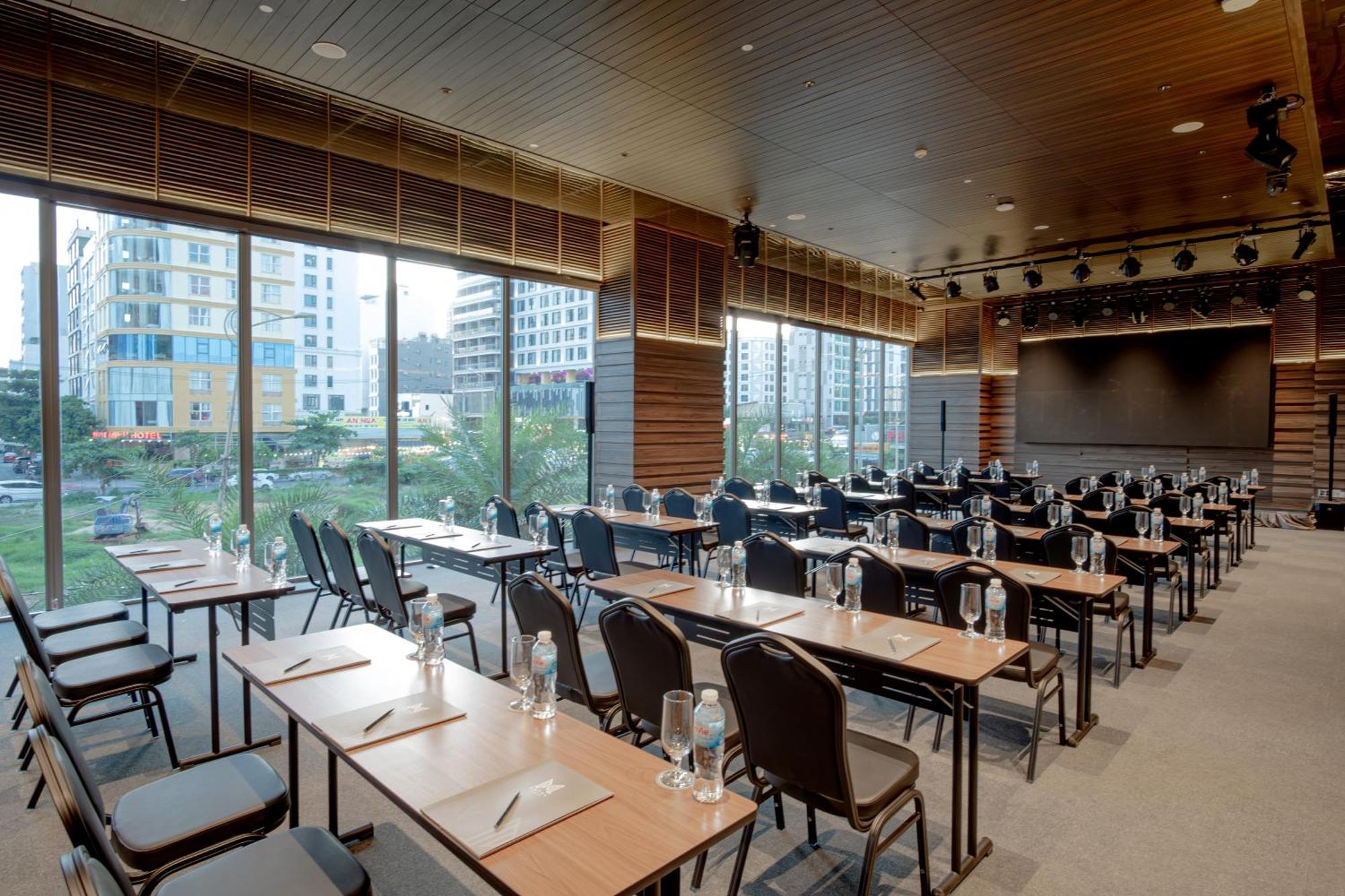 M Hotel Danang 外观 照片 The Auditorium
