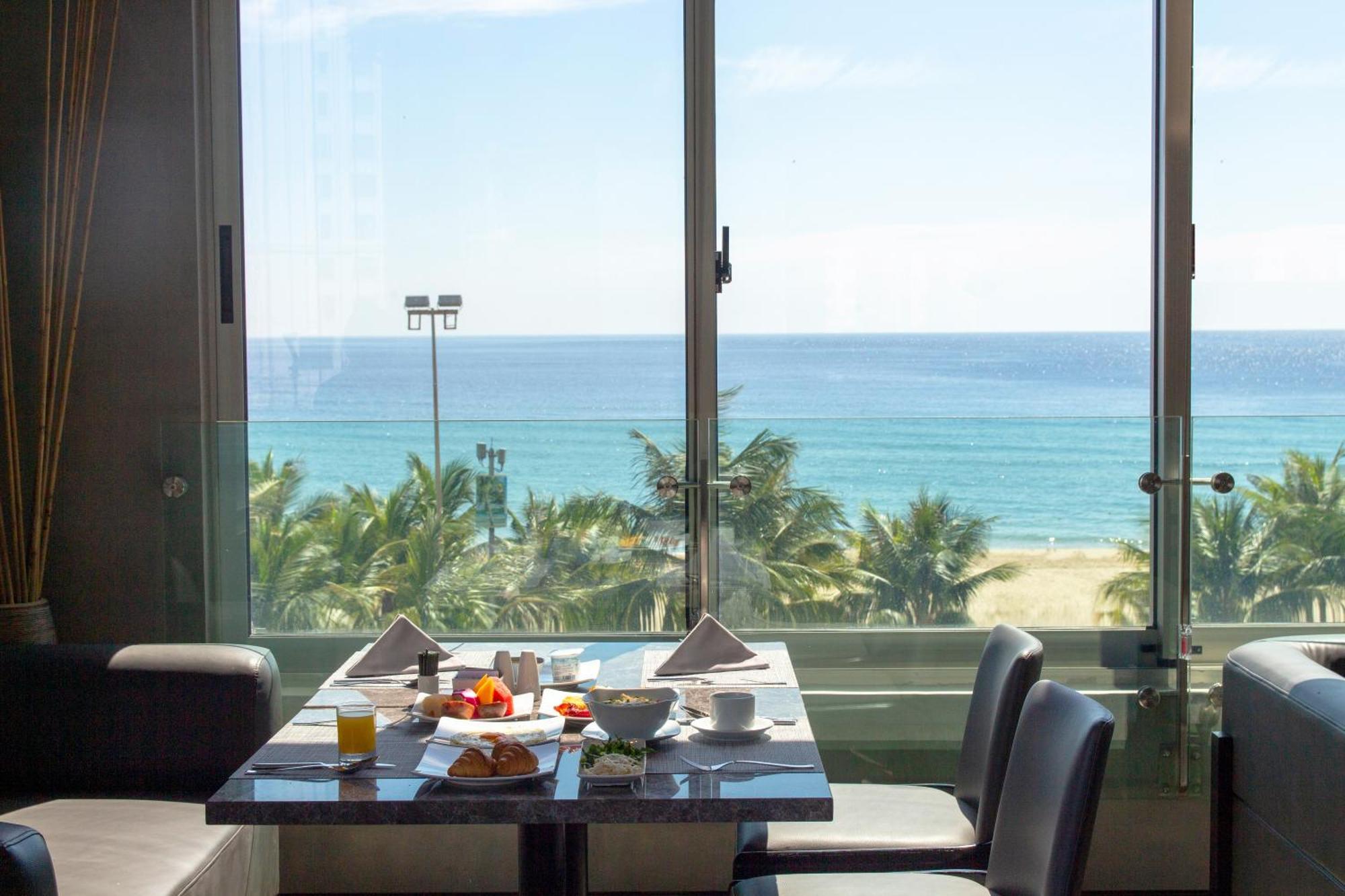 M Hotel Danang 外观 照片 View from the hotel